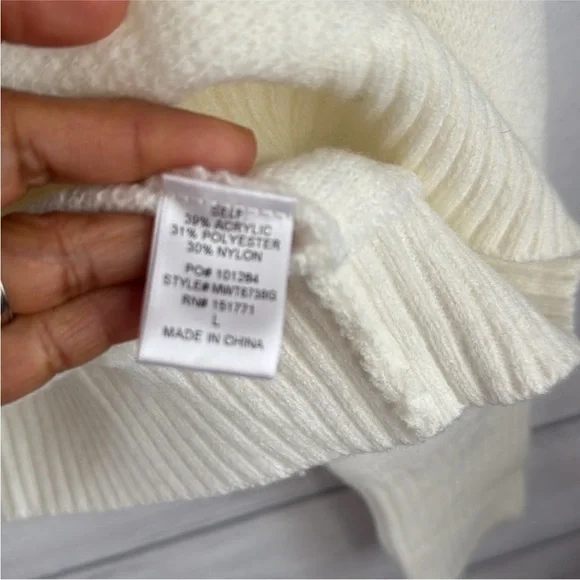 GILLI The Fa La La White & Black Turtleneck Sweater - Picture 8 of 8